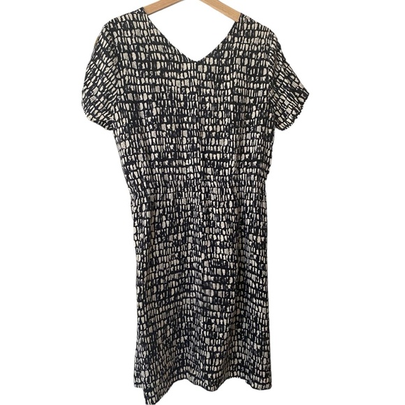Eileen Fisher Silk printed Tie Waist, Drawstring Dress black and white size S - Picture 3 of 13